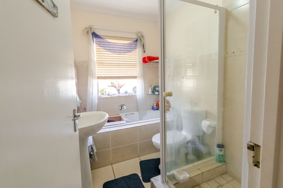 2 Bedroom Property for Sale in Fernwood Western Cape